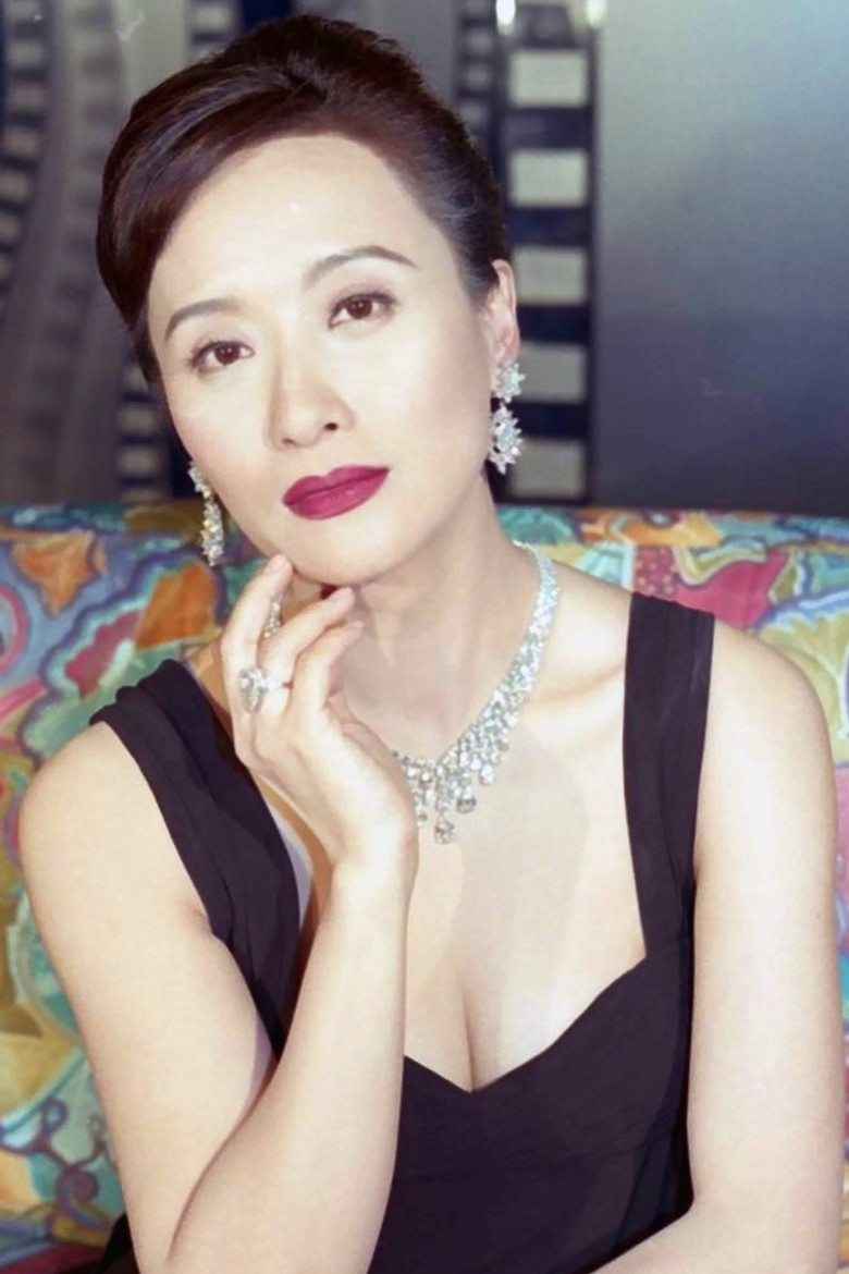 Regina Tsang Hing-Yu photo 2