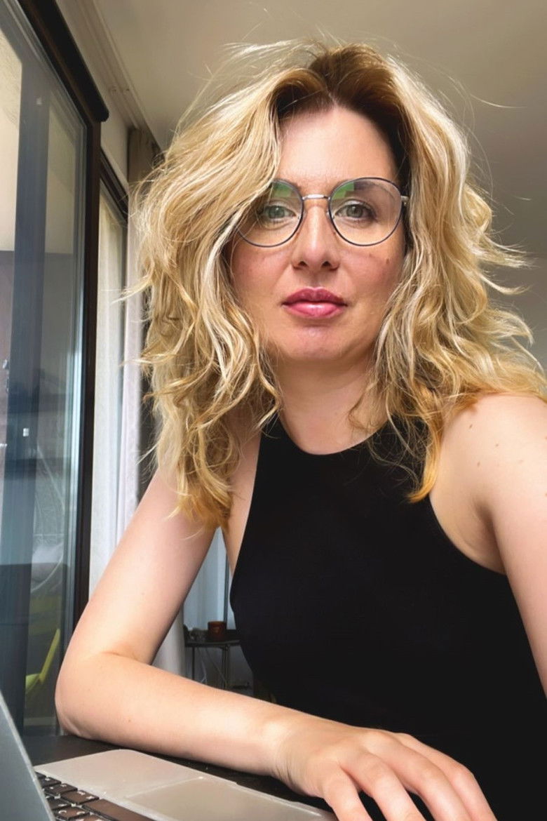 Yuliya Lemark portrait image