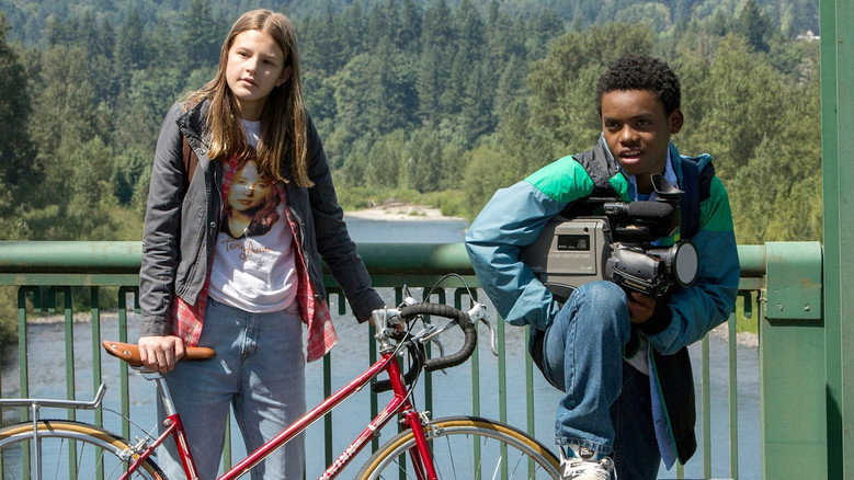 Still from Everything Sucks! - Season 1 Episode 1