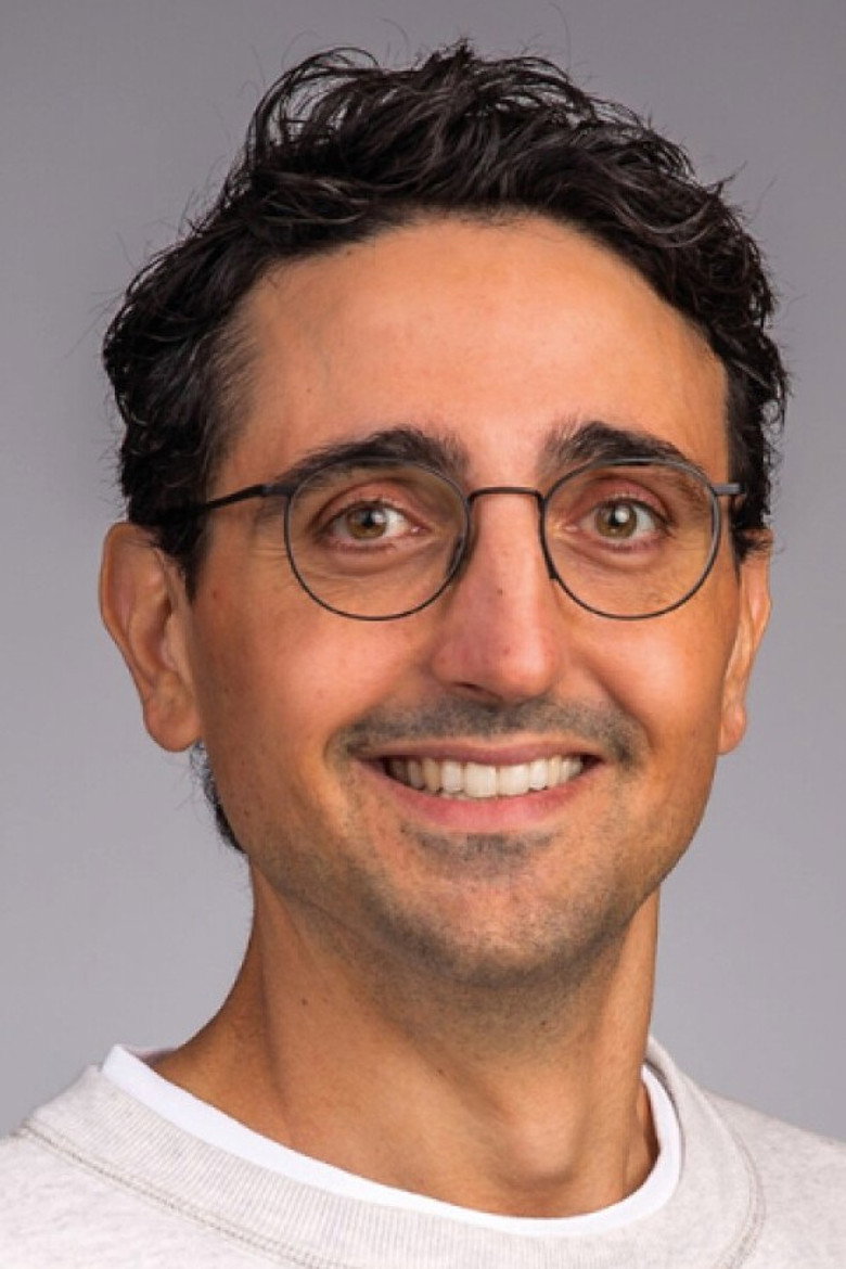 Daniel Kadouch portrait
