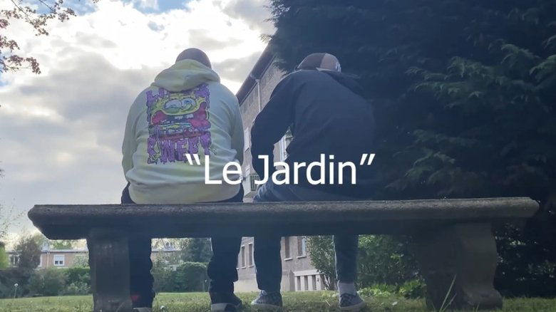 Le Jardin main backdrop