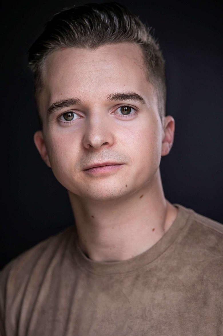 Tyler Warwick portrait image