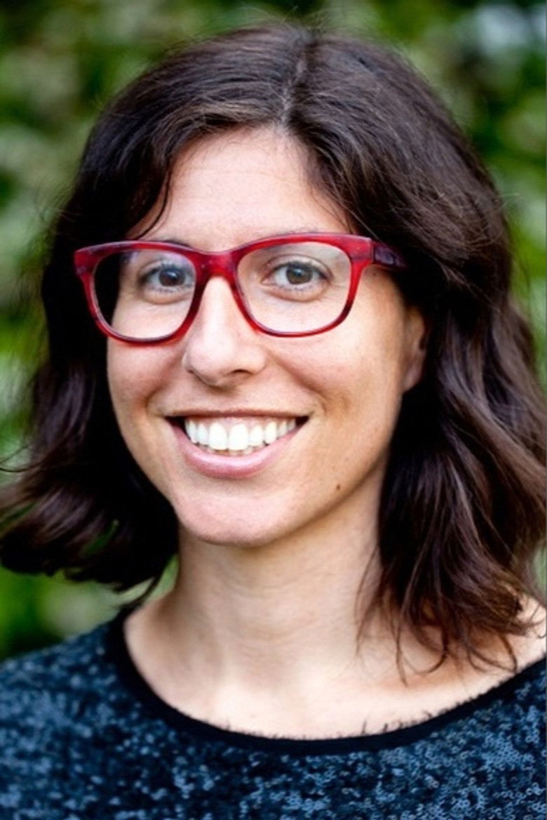 Carly Mensch portrait image