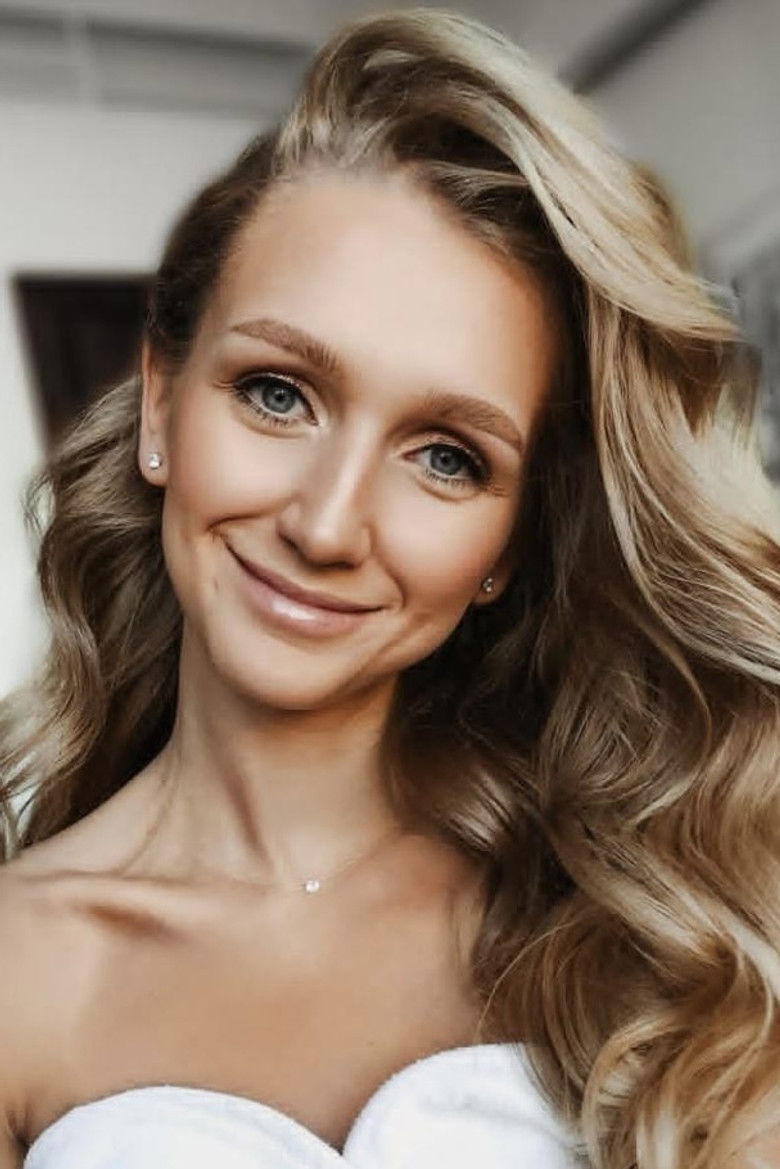 Алина Левда portrait image