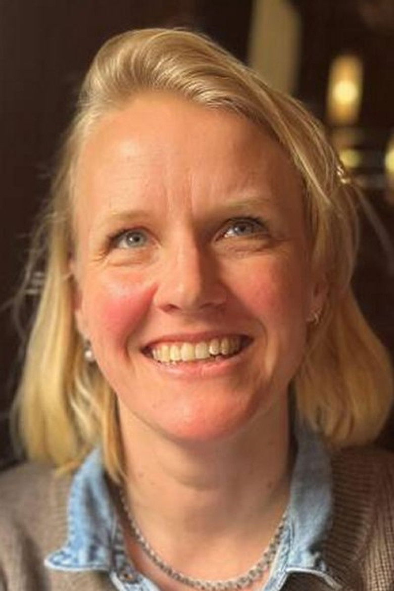 Heidi Plugge portrait image