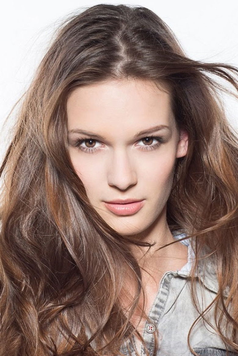 Linda Niewerth portrait image