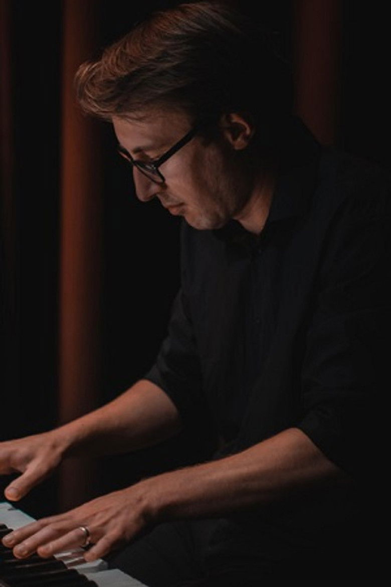 James Cox portrait image