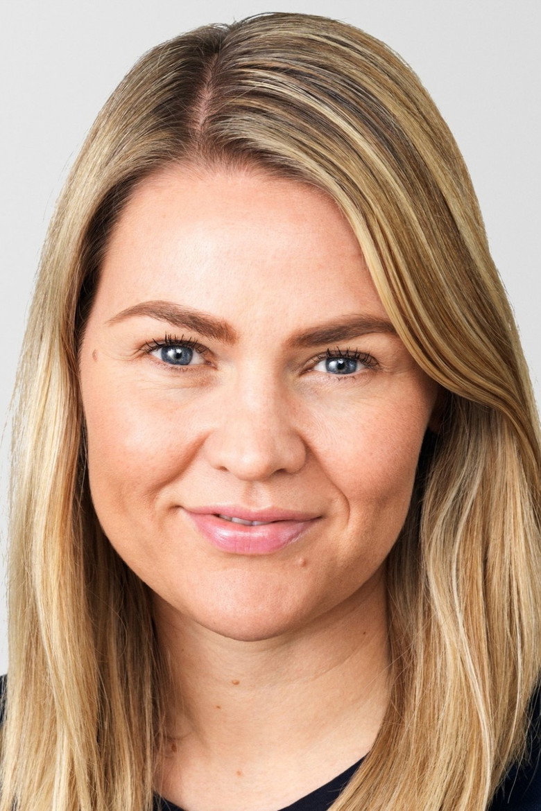 Laura Lindahl portrait