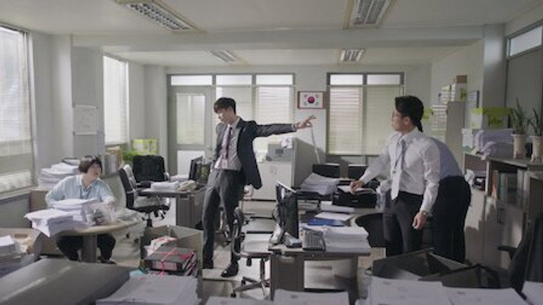 Still from While You Were Sleeping - Season 1 Episode 14