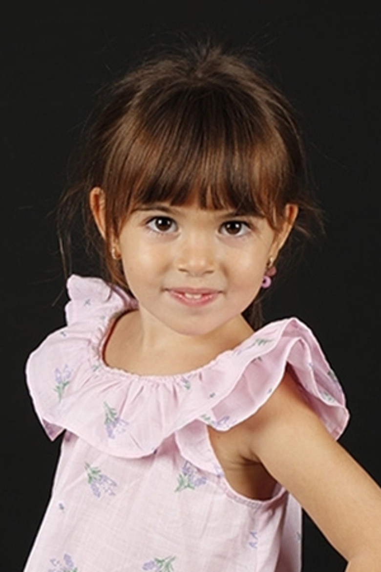 Mila Kasarcı portrait