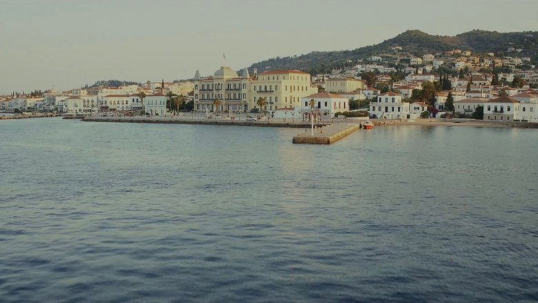 Glass Onion: A Knives Out Mystery (2022)