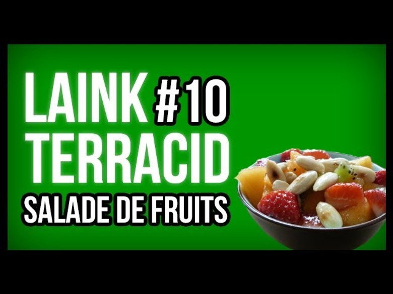 Composed salad with games in addition to fruit