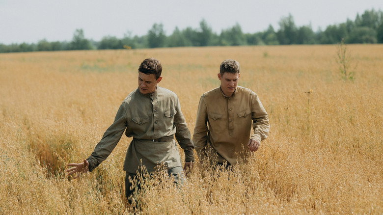 Image d'arrière-plan 12 du film Август