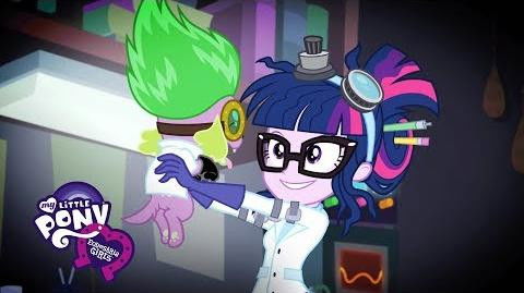 Still image for My Little Pony Equestria Girls: Summertime Shorts season 1 episode 5: Mad Twience