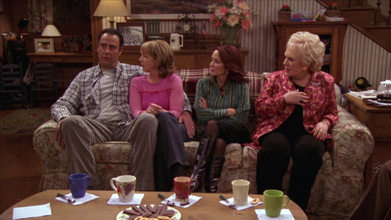 Still from Todo el mundo quiere a Raymond - Temporada 9 Episodio 5