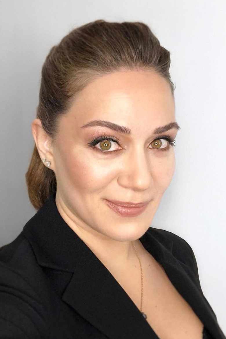 Özge Borak photo 3