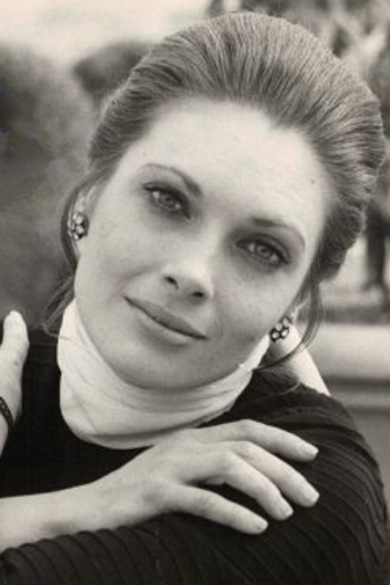 Hildegard Neil photo 4