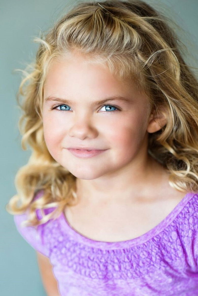 Ali Louise Hartman portrait image