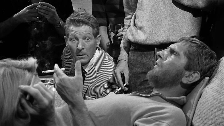 Image d'arrière-plan 6 du film The Man from the Diners' Club