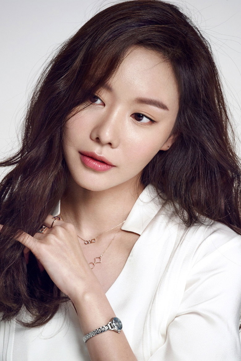 Kim A-joong photo 5