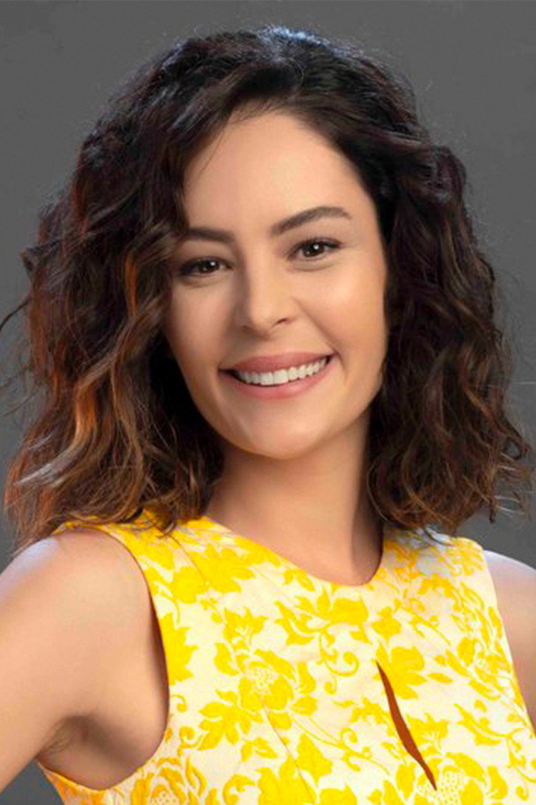 Yıldız Çağrı Atiksoy photo