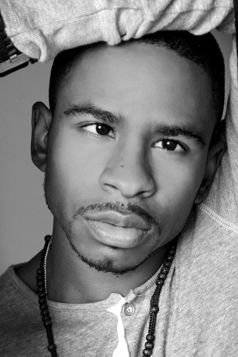 Julimar Santos portrait image