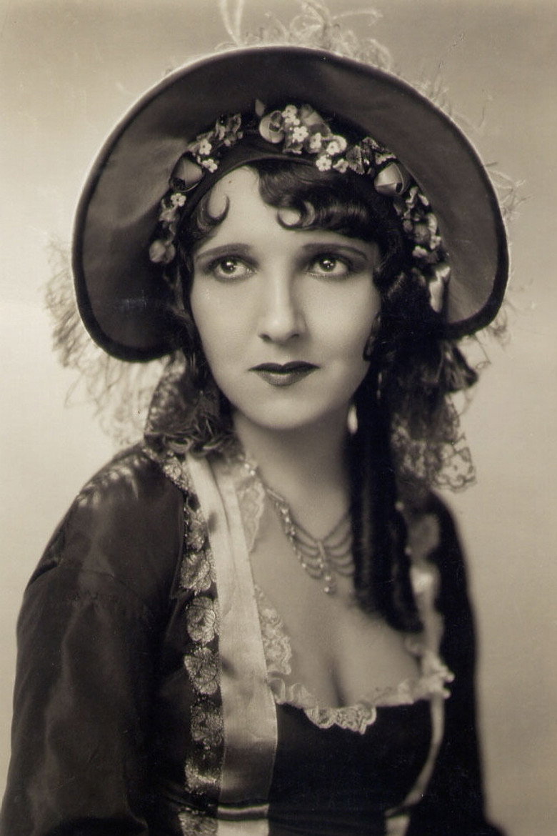 Carmelita Geraghty photo 2