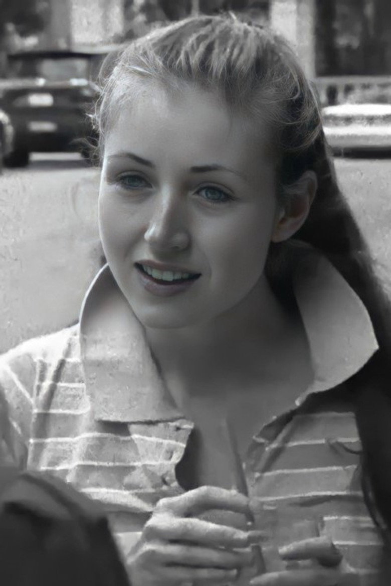 Kate Lyn Sheil photo 7