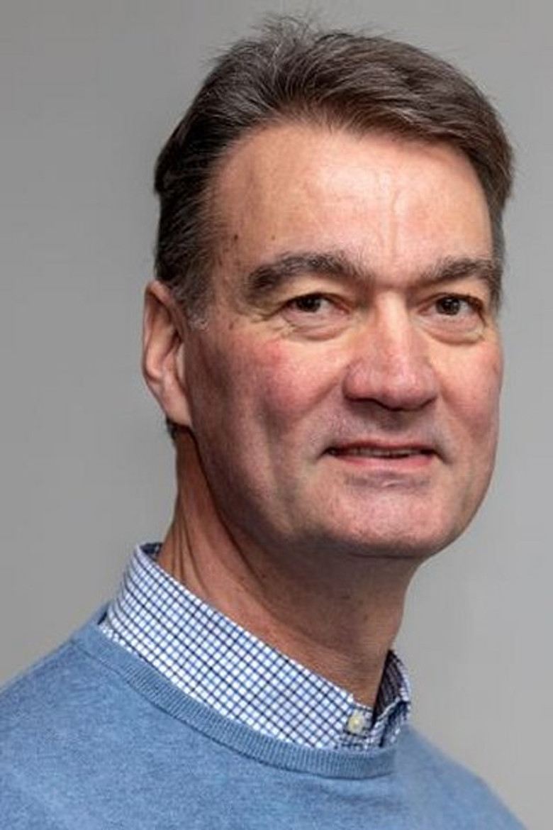 Kim Milton portrait image