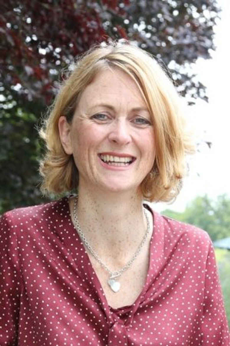 Rachel Burden portrait image