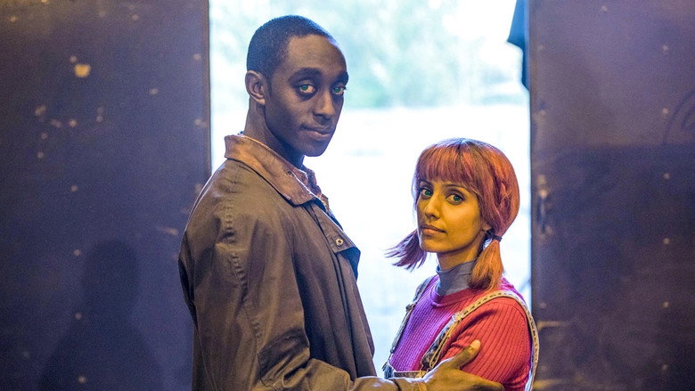 Still from Humans - ซีซัน 3 ตอน 1