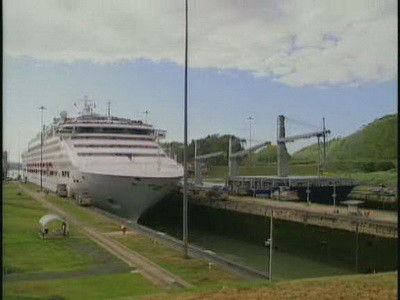 Still image for Extreme Engineering season 1 episode 10: Widening the Panama Canal