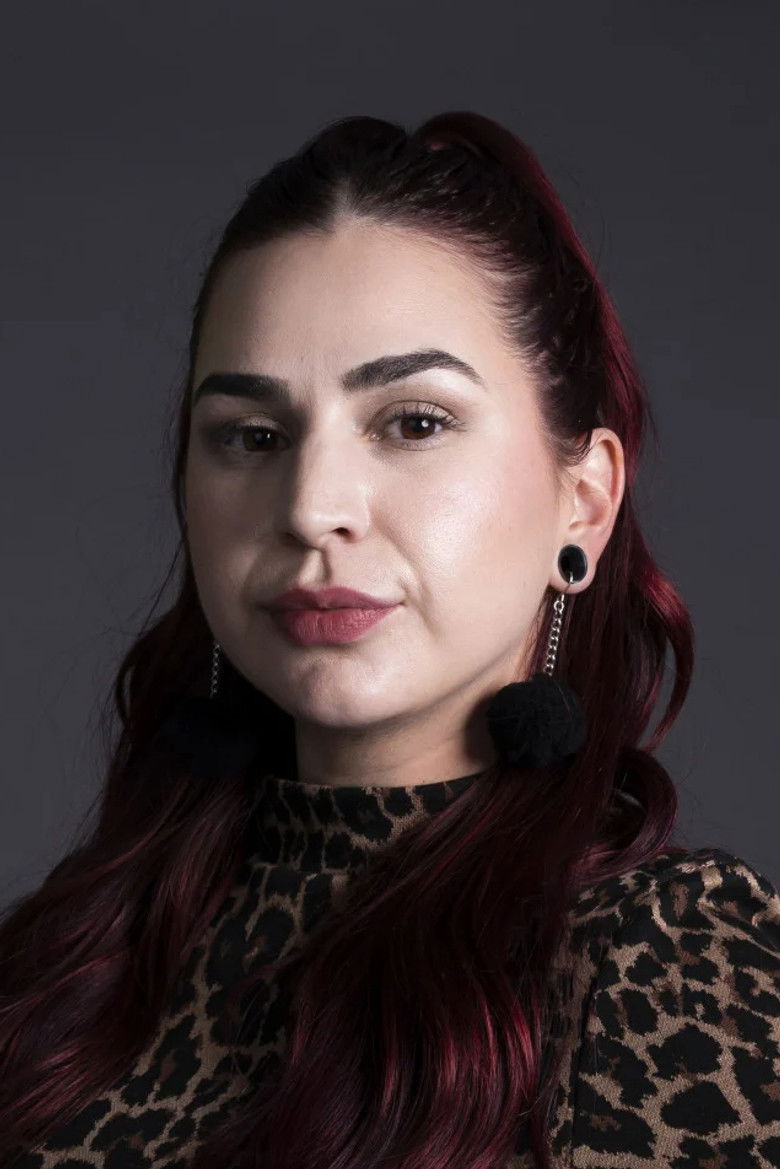 Mackenzie Heck portrait image