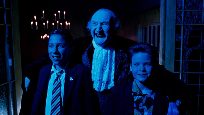 Image d'arrière-plan 6 du film My Grandpa Is a Vampire