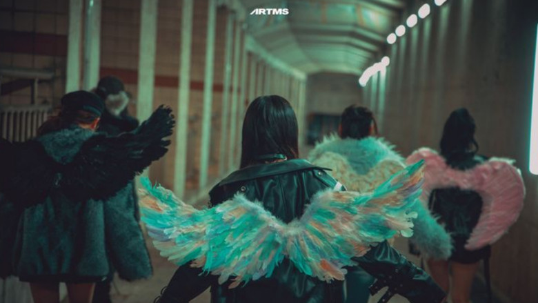 Image d'arrière-plan 11 du film ARTMS ‘Icarus’