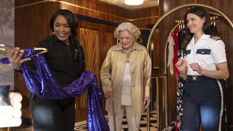 Still from Doctor Odyssey - Season 1 Episode 11