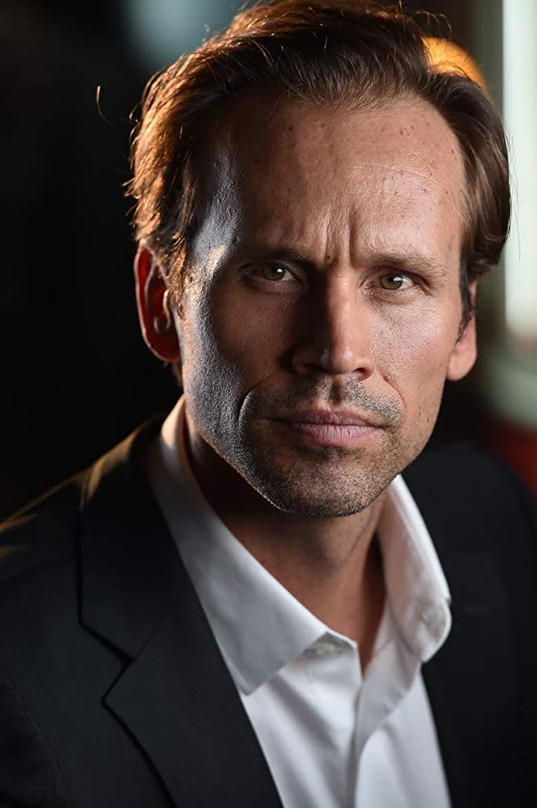 Tobias Jelinek headshot