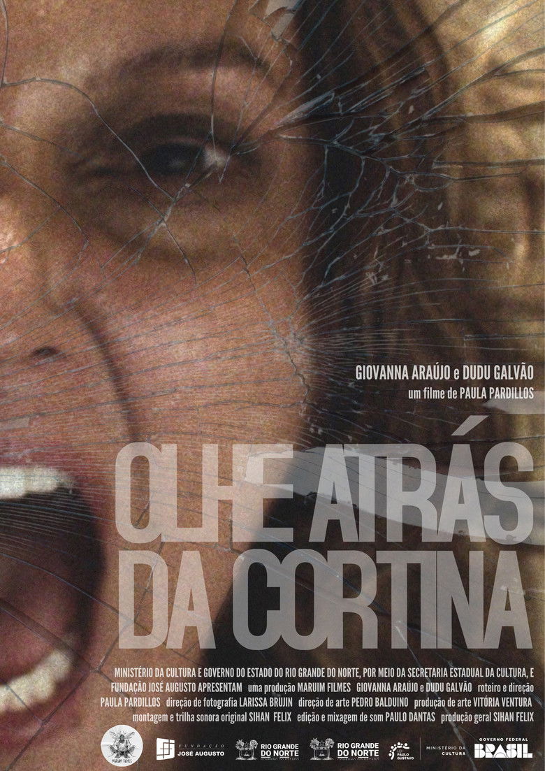 Olhe Atrás da Cortina