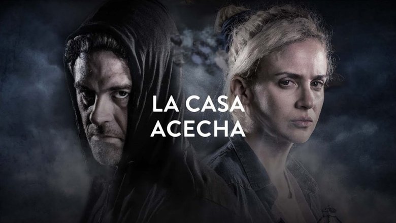 La casa acecha movie poster