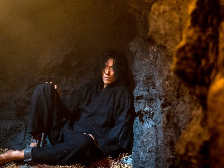 Still from Island - Season 1 Episode 7