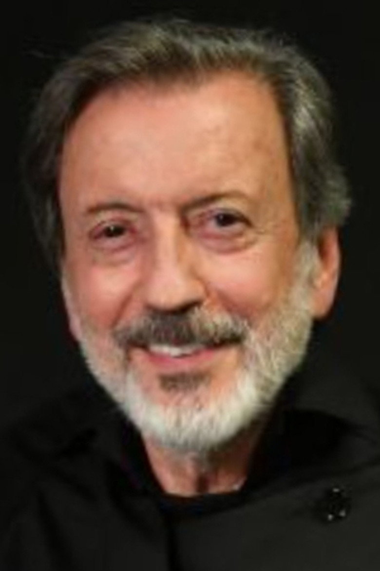 İsmet Üstekin photo 3