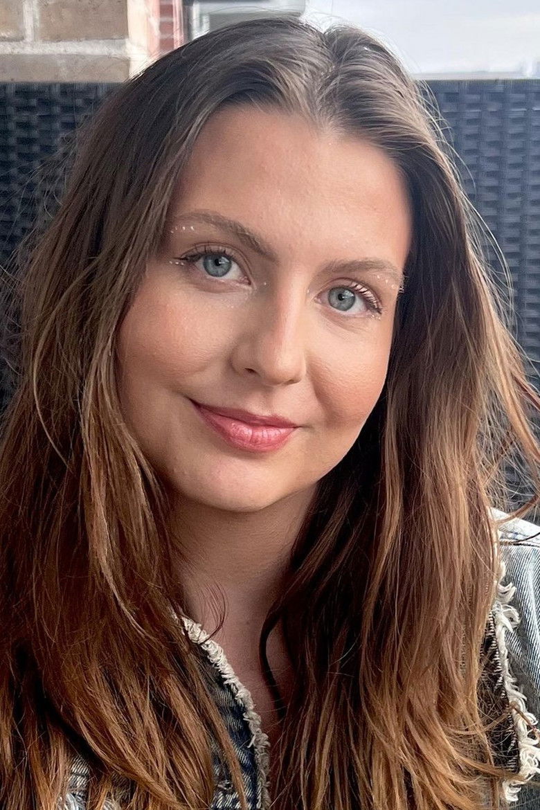 Nadia Mendes portrait image