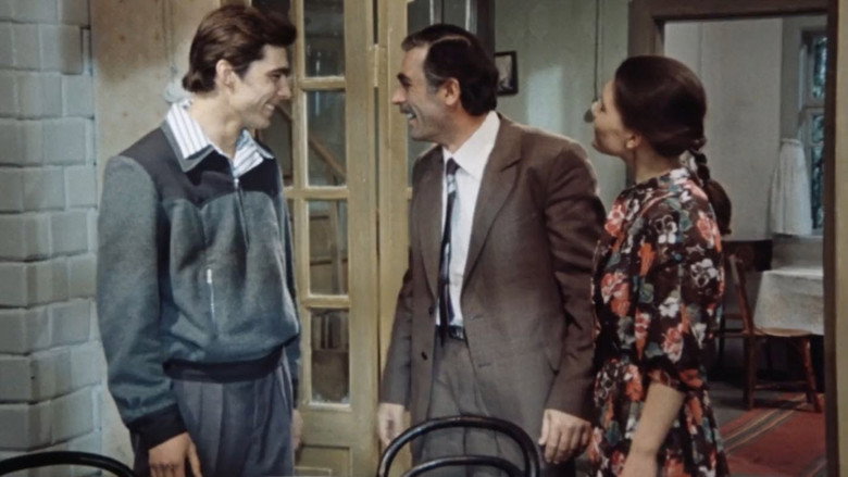 Image d'arrière-plan 1 du film Третьего не дано