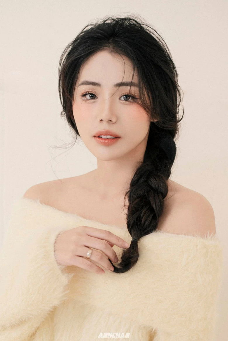 Hương Ly portrait image