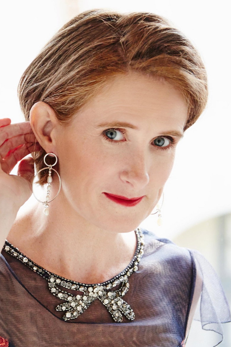 Louise Alston photo 3