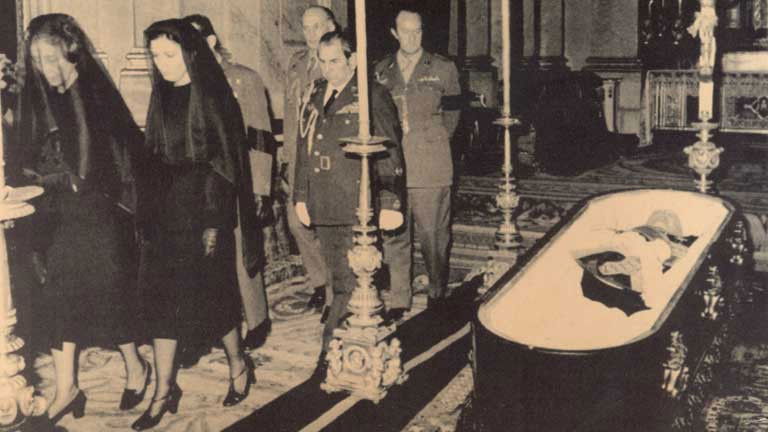 Still image for La transición season 1 episode 6: Episode 6