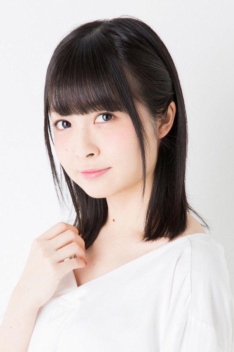 Mayu Yoshioka photo 2