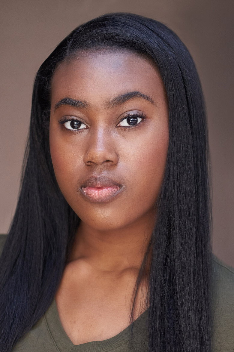 Kayla Powell portrait