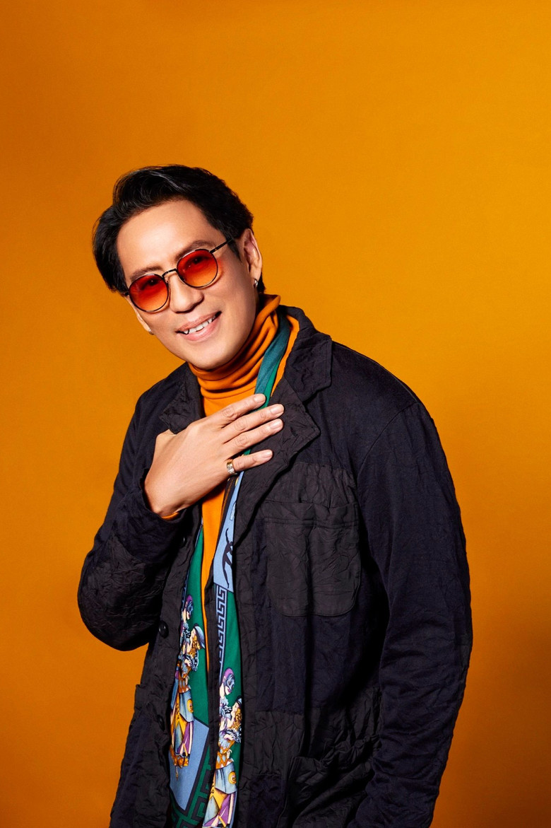 Thongchai McIntyre photo 4