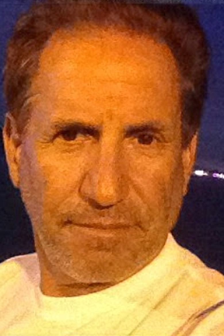 Martin Valinsky portrait image